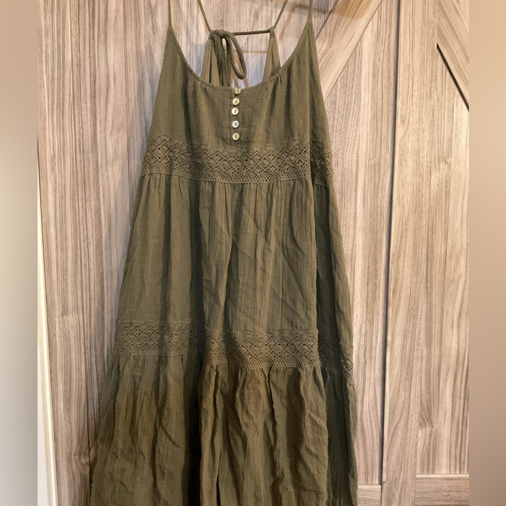 Elegant Olive Green Sleeveless Dress